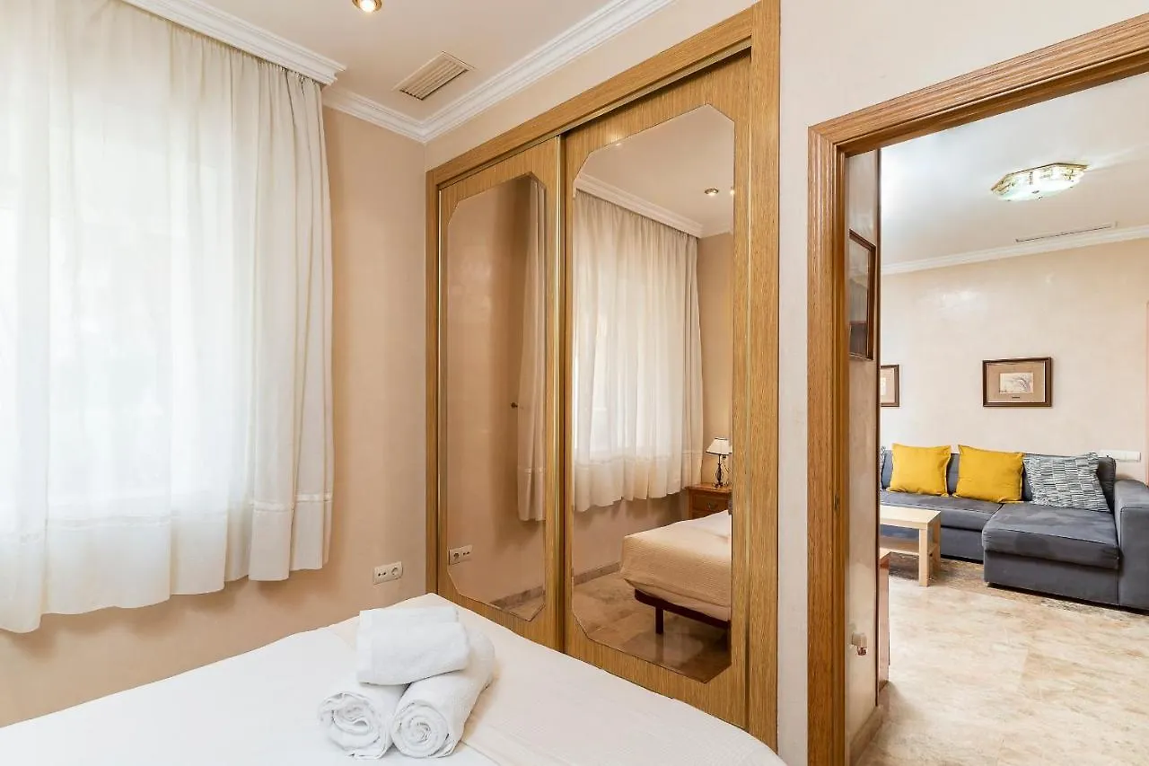 Apartamento Blonzu Mauritania Benalmádena 0*,  España